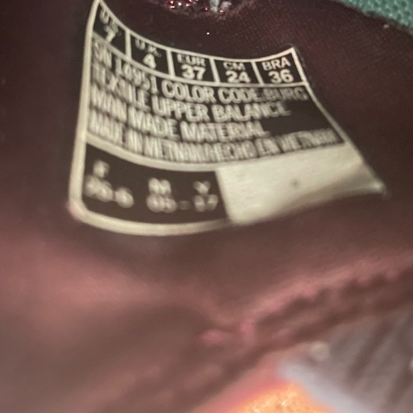 YOU by skechers Burgundy Slip On Sneakers Size 7 - Picture 7 of 9